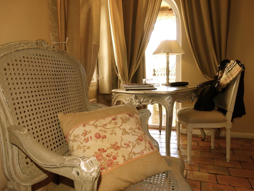 Un Patio En Luberon Bed and Breakfast Ansouis Rum bild