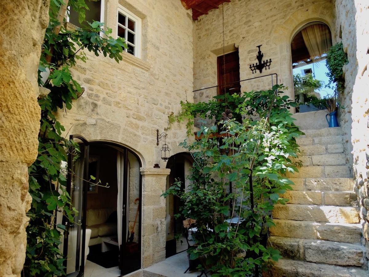 Un Patio En Luberon Bed and Breakfast Ansouis Exteriör bild